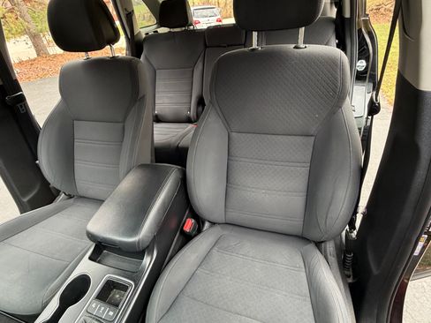 Used 2016 Kia Sorento LX w/ LX Convenience Package image 15