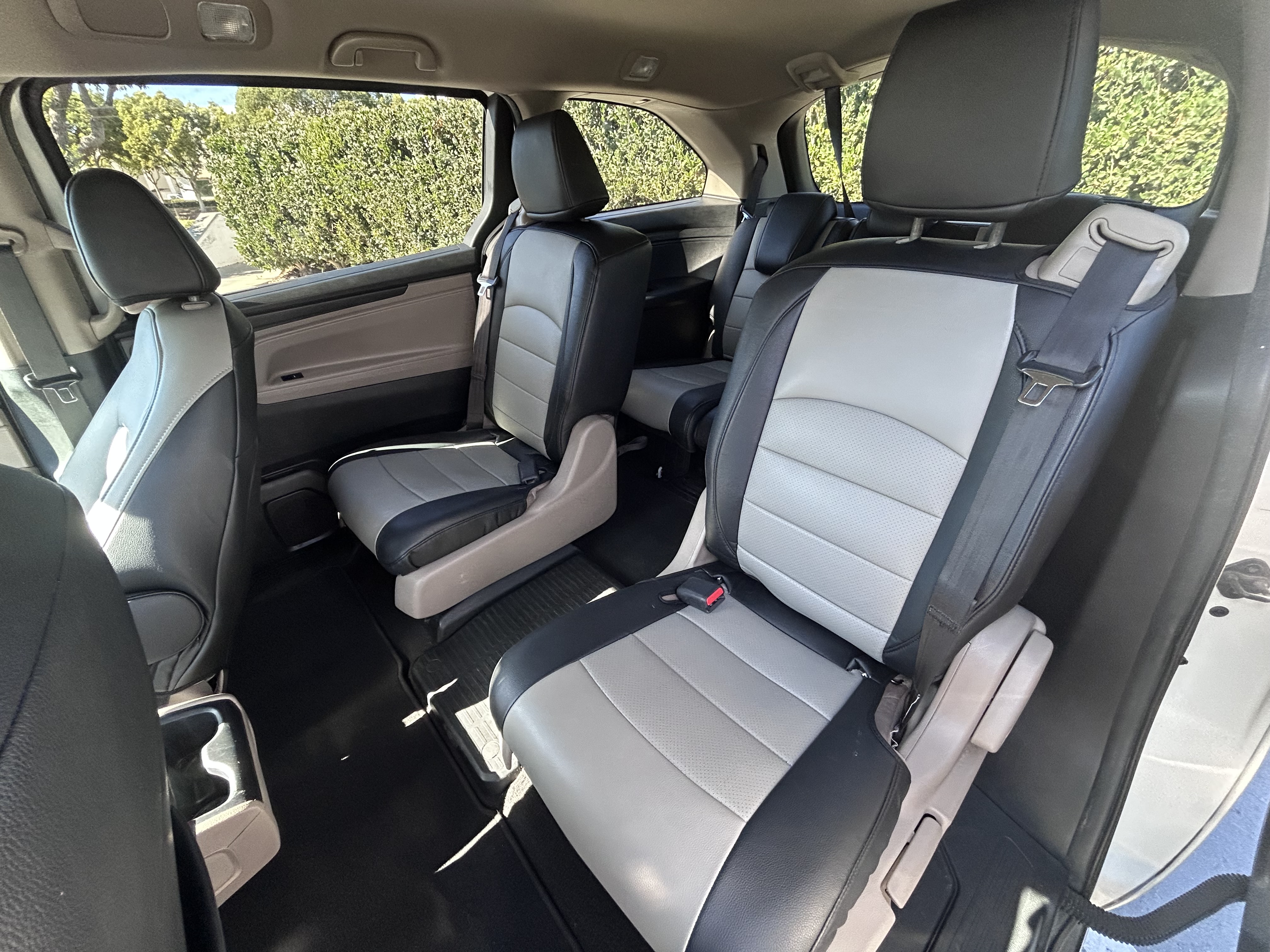 Used 2019 Honda Odyssey LX image 8
