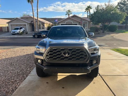 Used 2020 Toyota Tacoma TRD Off-Road image 5