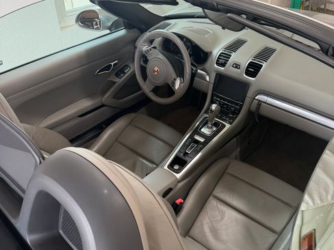 Used 2013 Porsche Boxster RWD image 2