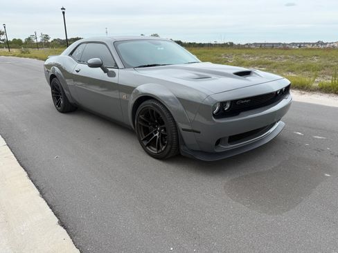 Used 2023 Dodge Challenger R/T Scat Pack image 4