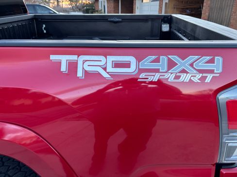 Used 2021 Toyota Tacoma 4x4 Double Cab image 13