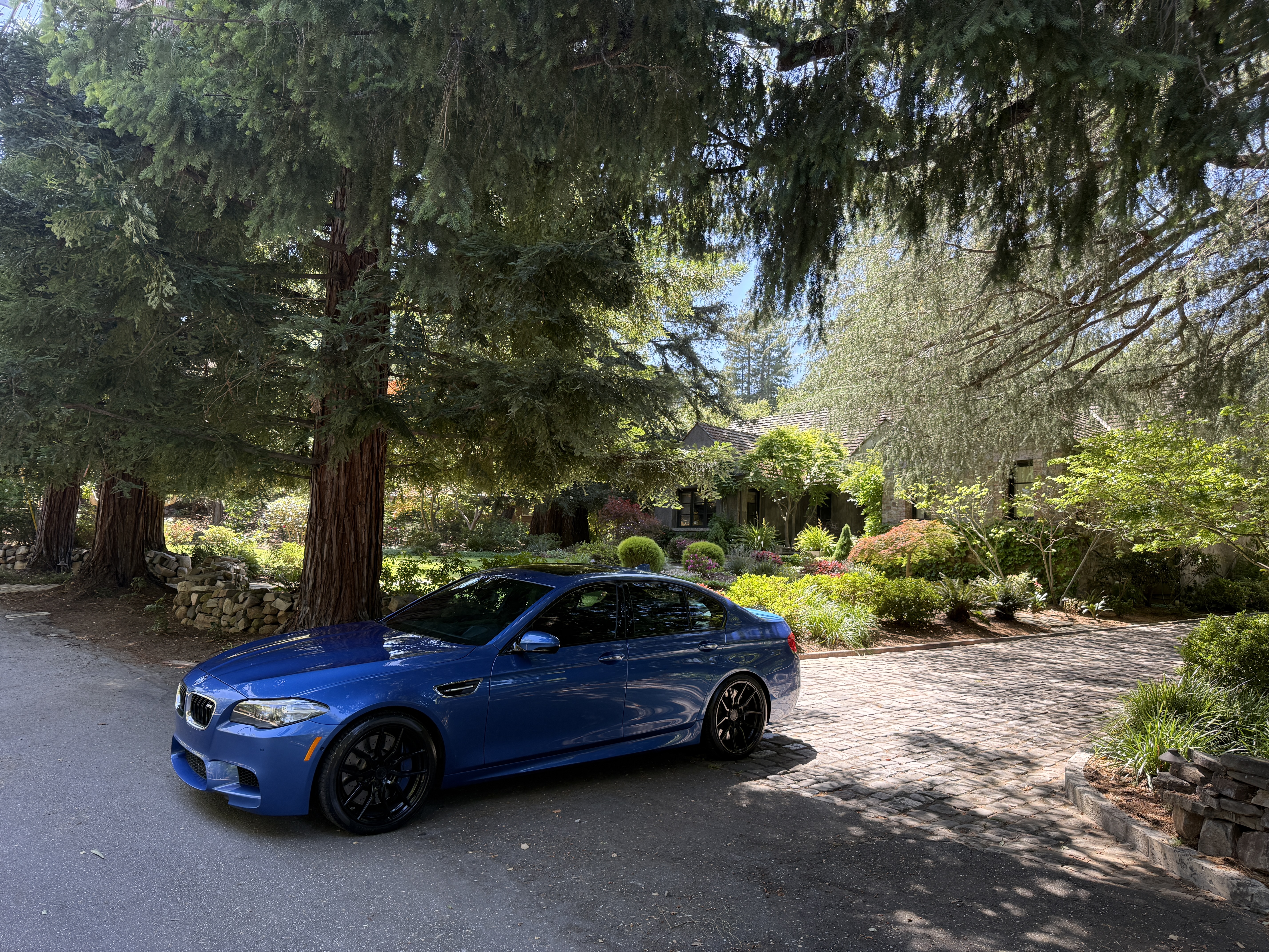 Used 2014 BMW M5 RWD image 32