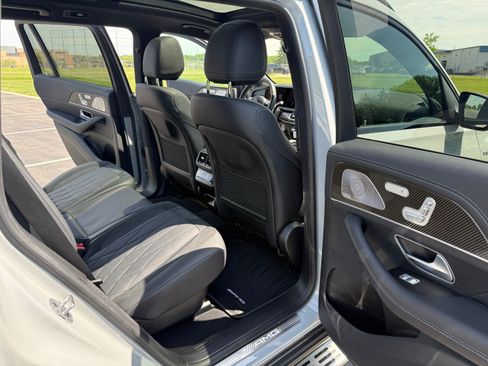 Used 2024 Mercedes-Benz GLS 63 AMG 4MATIC image 23