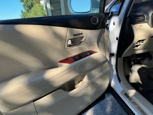 Used 2012 Lexus RX 350 FWD image 18