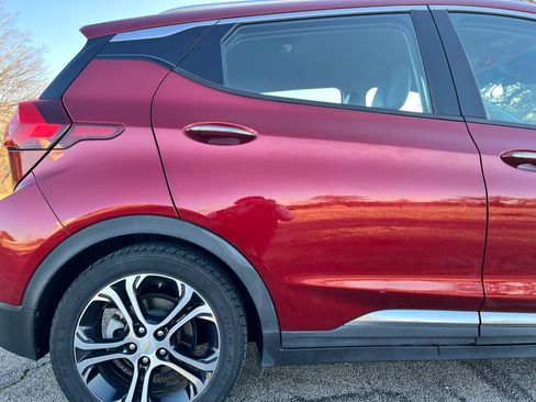 Used 2017 Chevrolet Bolt Premier w/ Driver Confidence II Package image 18