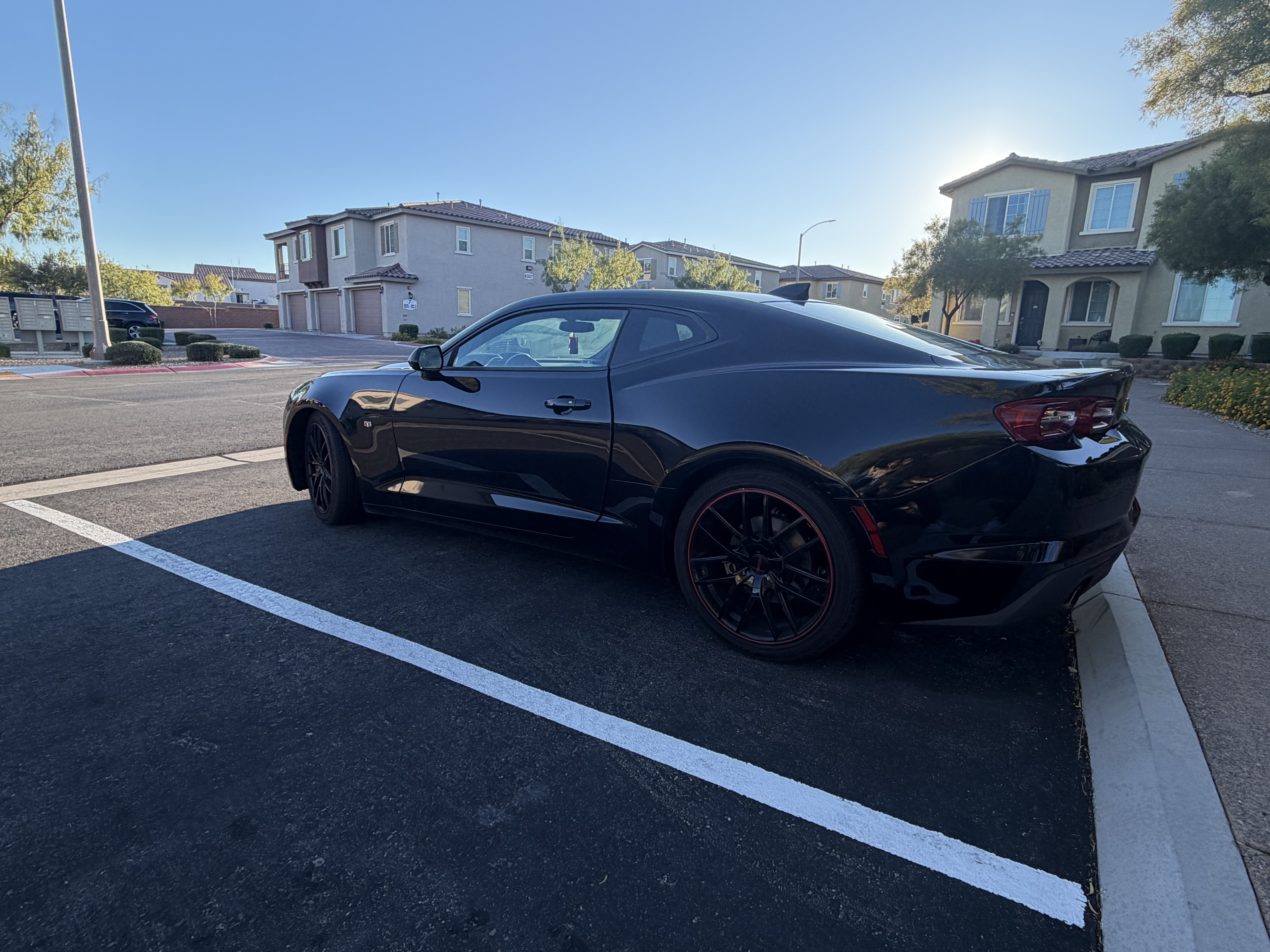 Used 2019 Chevrolet Camaro LT RWD image 1