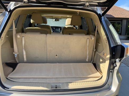 Used 2015 Toyota Highlander Limited AWD/4WD image 10