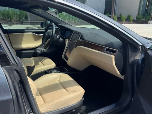 Used 2016 Tesla Model S 60D AWD/4WD image 14