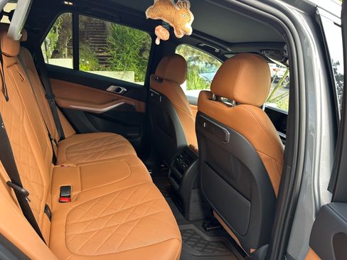 Used 2024 BMW X5 sDrive40i image 4