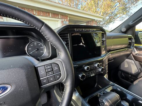 Used 2021 Ford F150 XLT w/ Equipment Group 302A High image 13