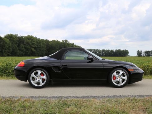 Used 2002 Porsche Boxster S RWD image 21