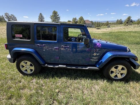 Used 2009 Jeep Wrangler Unlimited Sahara w/ Trailer Tow Group AWD/4WD image 4