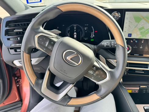 Used 2024 Lexus RX 350h image 21