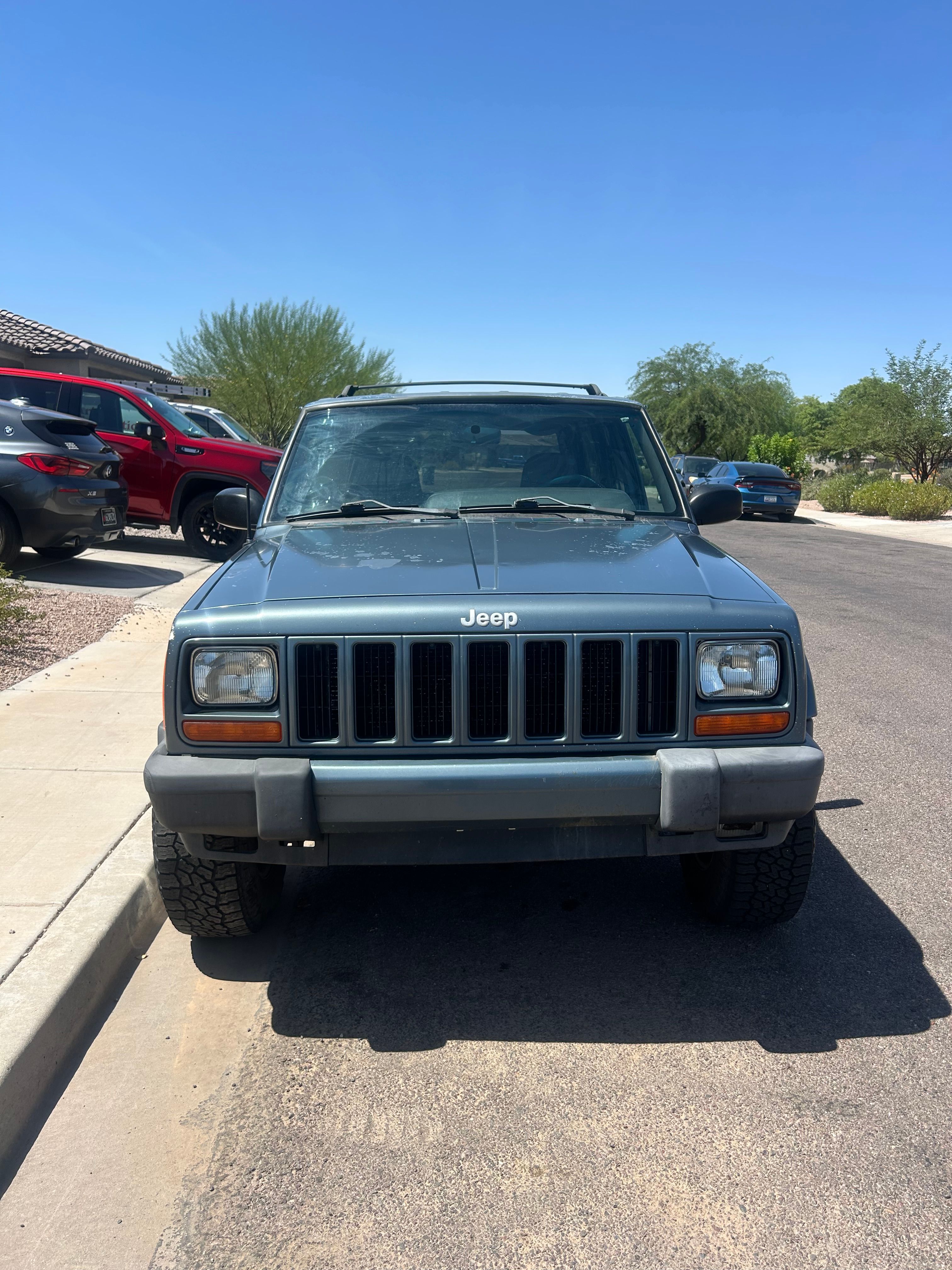 Used 1999 Jeep Cherokee 4WD 4-Door image 2