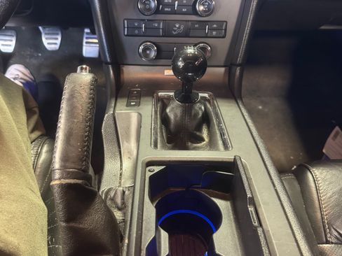 Used 2013 Ford Mustang GT Premium image 22