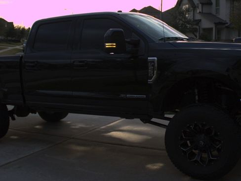 Used 2018 Ford F250 Lariat w/ Lariat Value Package image 6