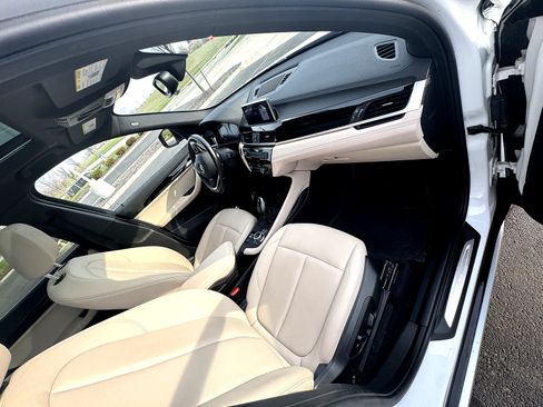 Used 2021 BMW X1 sDrive28i w/ Convenience Package FWD image 9