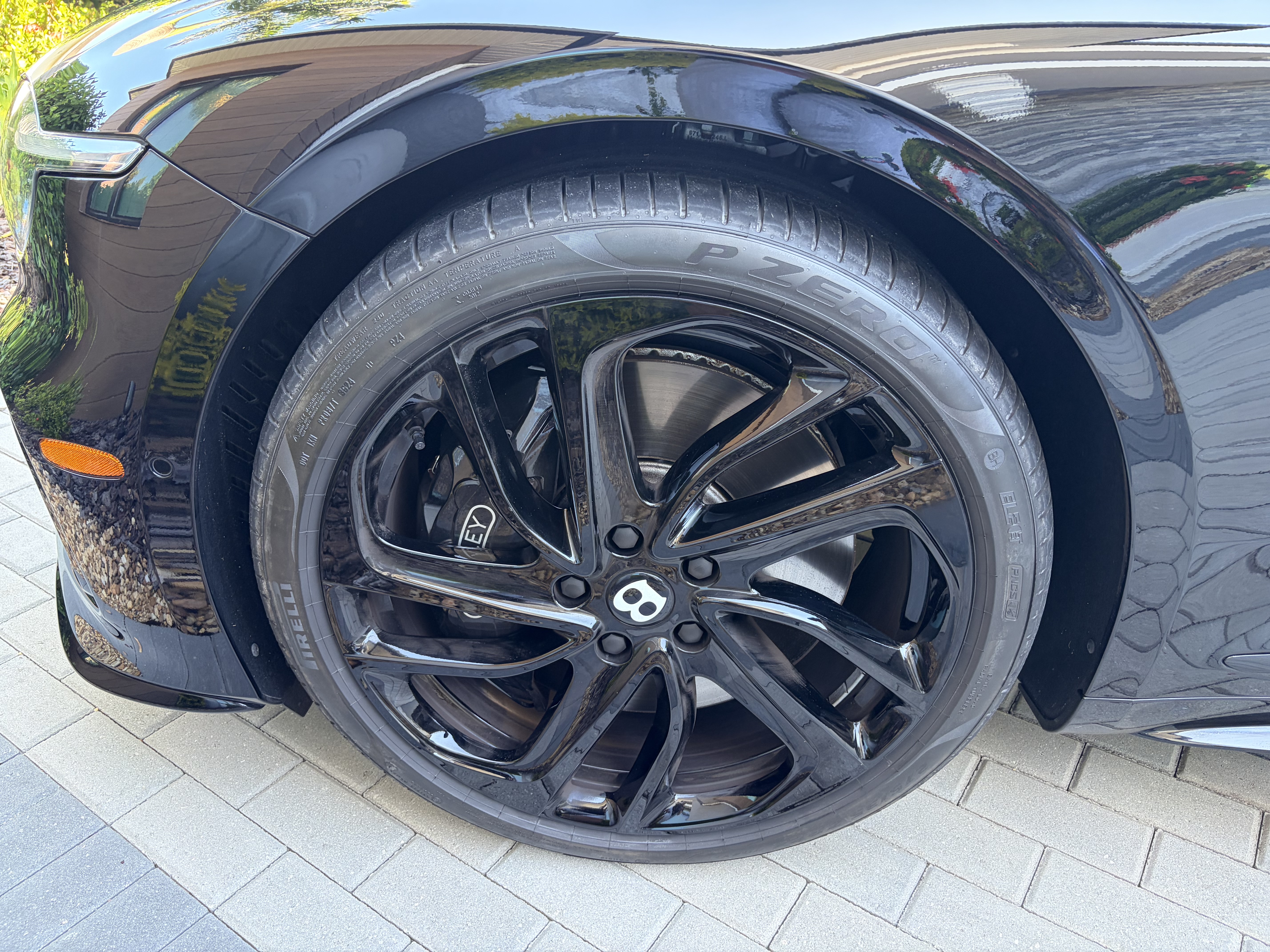 Used 2025 Bentley Continental GT Speed AWD/4WD image 9