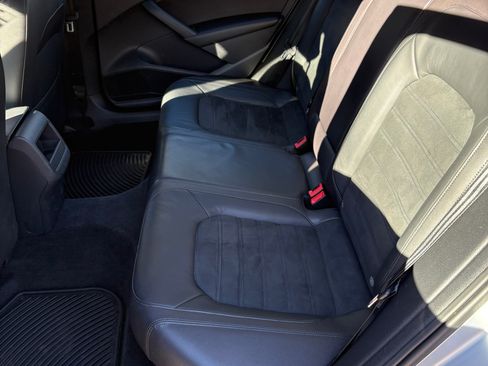 Used 2012 Volkswagen Passat 2.5 SEL image 11