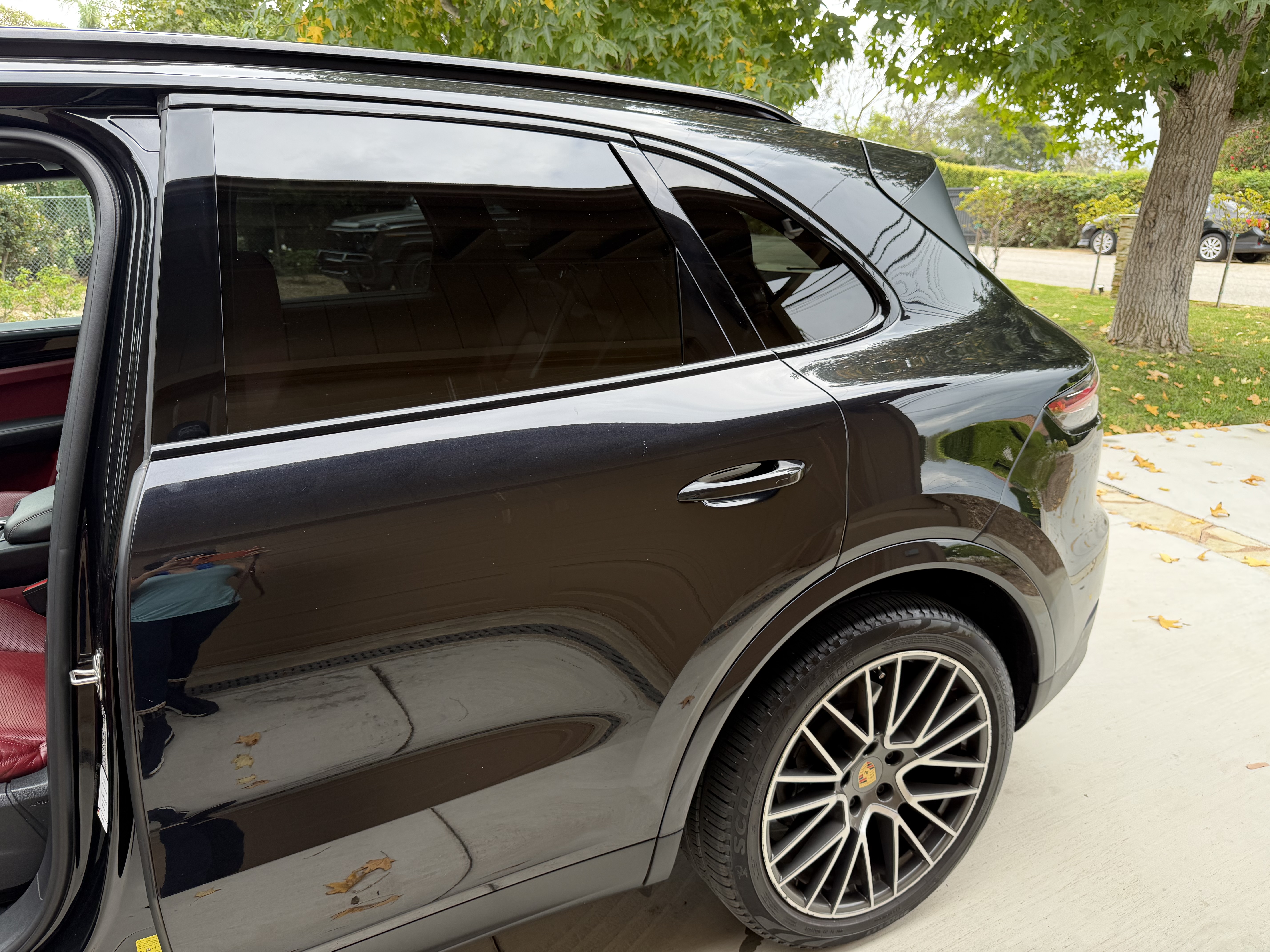 Used 2019 Porsche Cayenne S AWD/4WD image 6