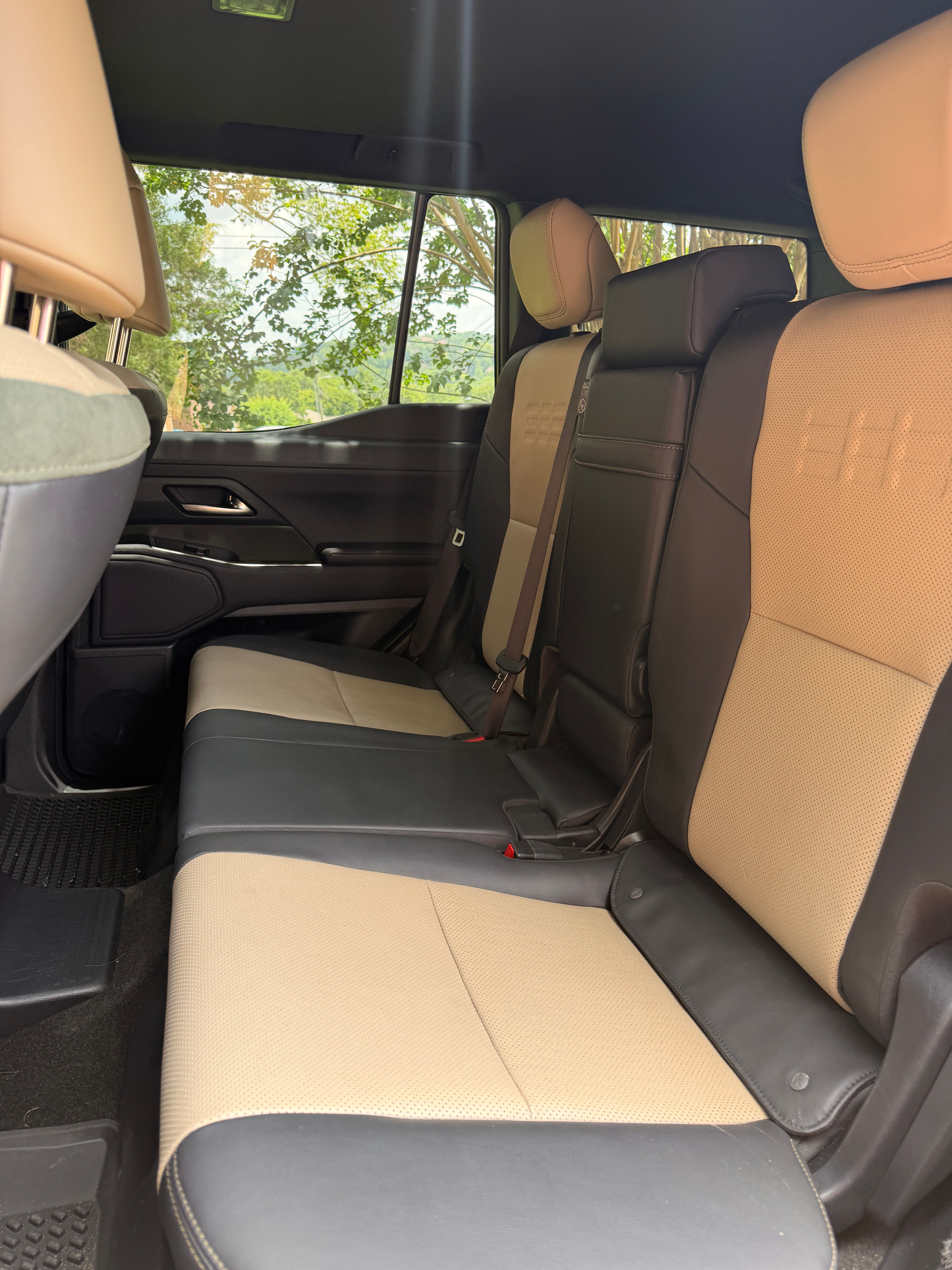 Used 2024 Lexus GX 550 AWD/4WD image 13