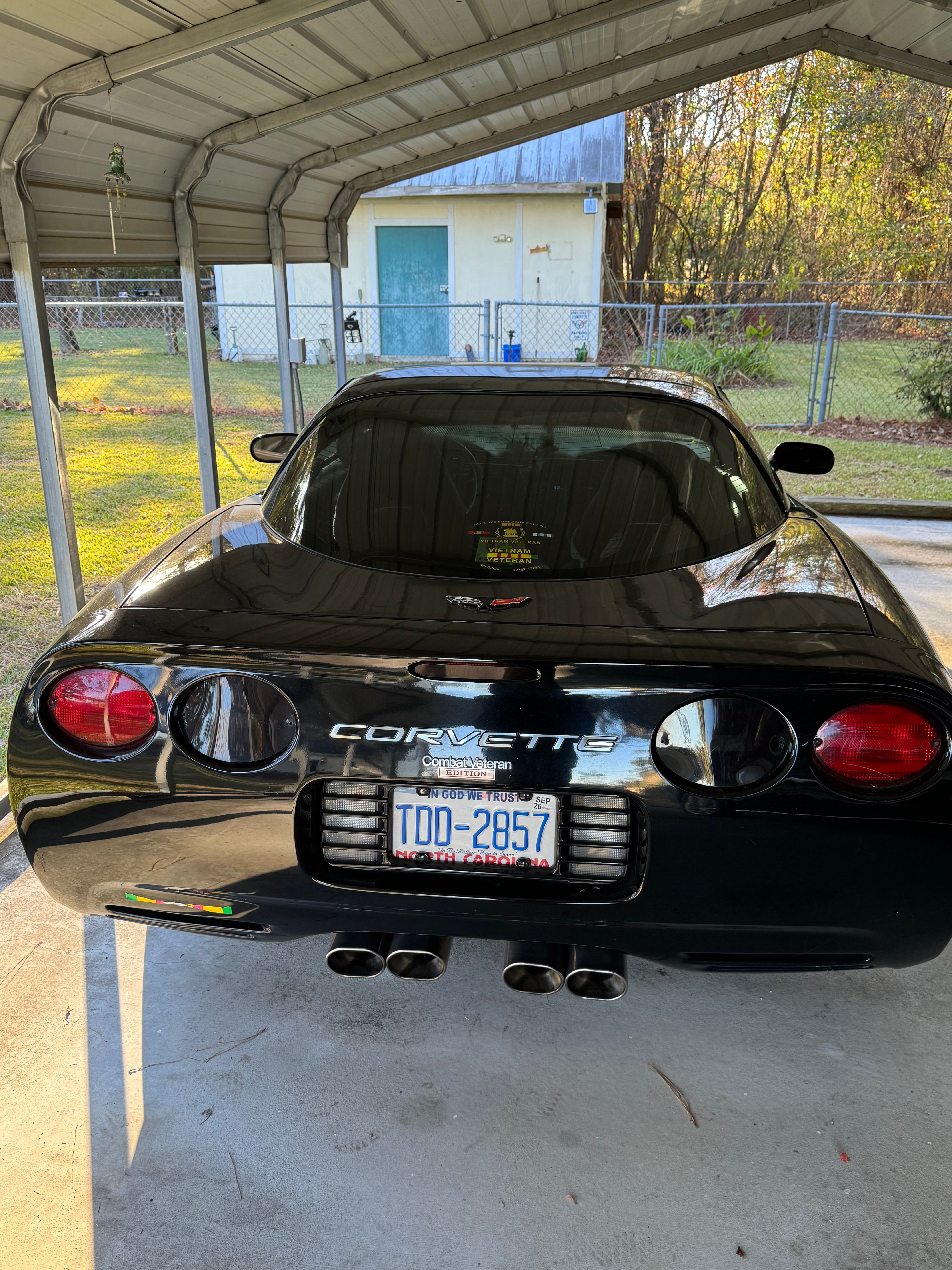 Used 2000 Chevrolet Corvette Coupe w/ Roof Pkg RWD image 10