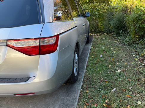 Used 2012 Honda Odyssey LX image 11