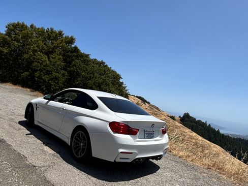 Used 2015 BMW M4 Coupe image 15