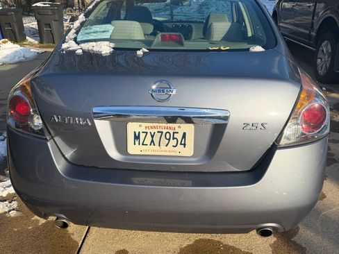 Used 2011 Nissan Altima 2.5 S image 8