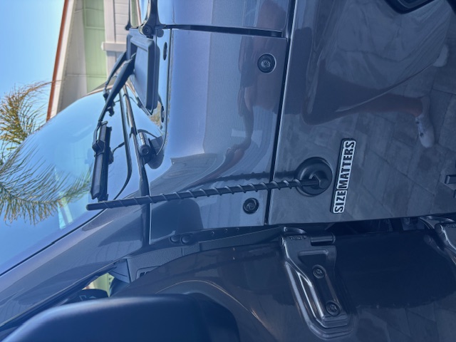 Used 2023 Jeep Gladiator Sport AWD/4WD image 30