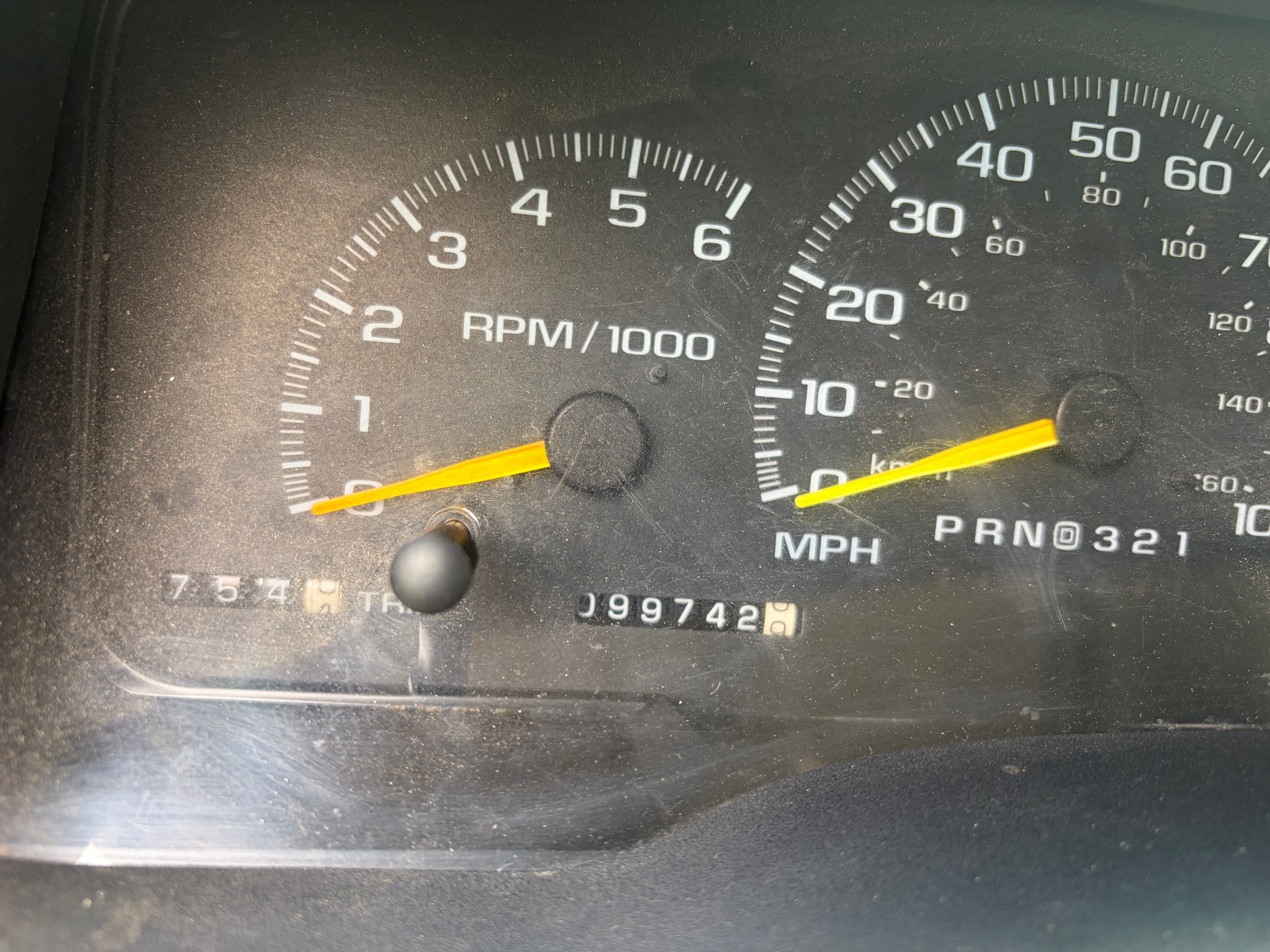 Used 1997 GMC Suburban 2500 AWD/4WD image 8