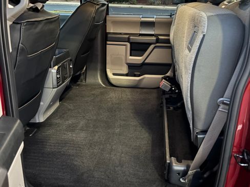 Used 2018 Ford F150 XLT w/ Equipment Group 302A Luxury image 15