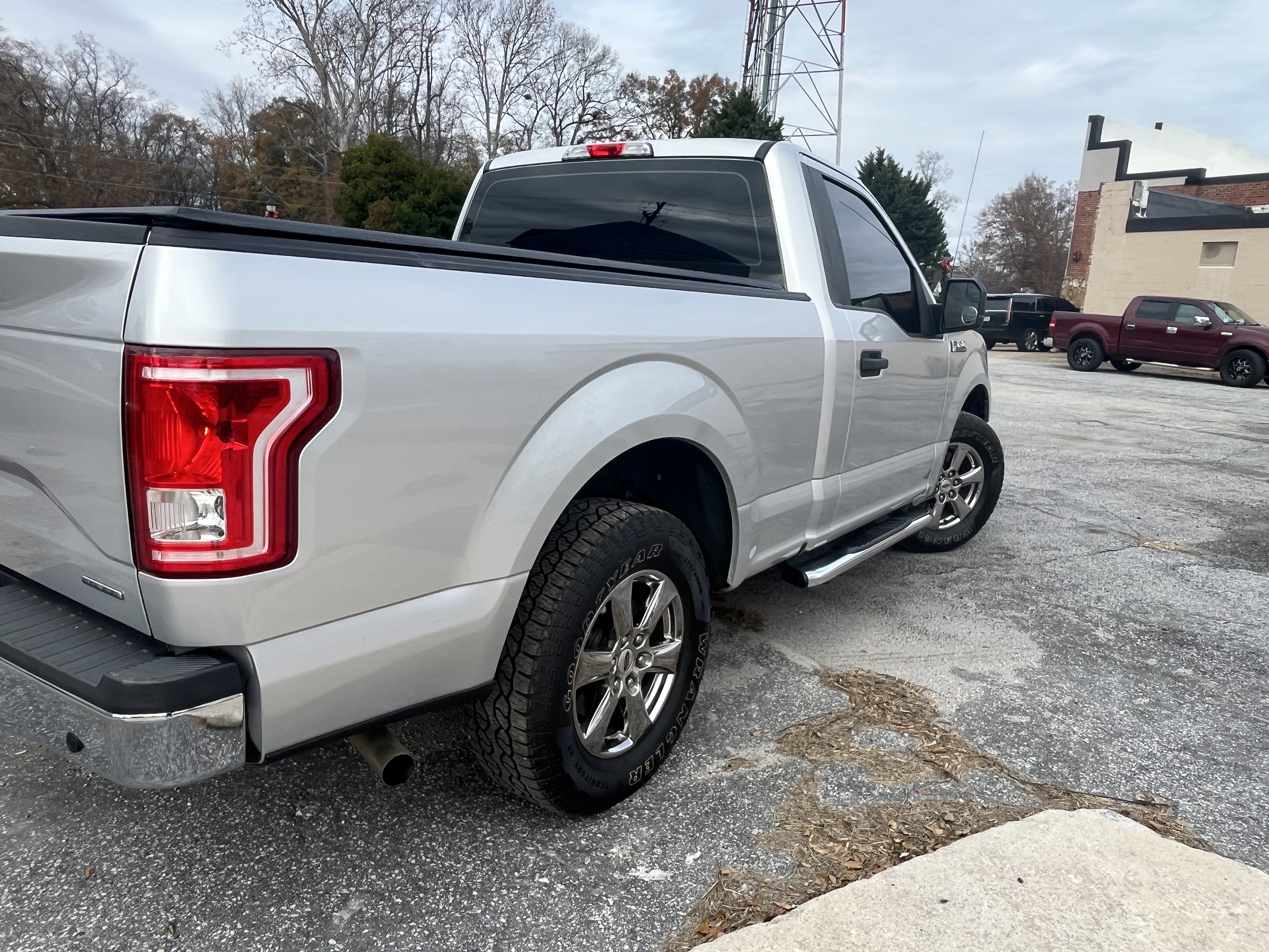 Used 2015 Ford F150 XL w/ Equipment Group 101A Mid RWD image 14
