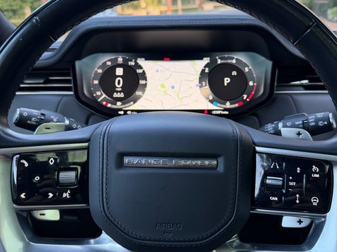 Used 2023 Land Rover Range Rover SE image 27