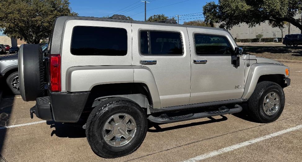 Used 2008 HUMMER H3 Alpha AWD/4WD image 4