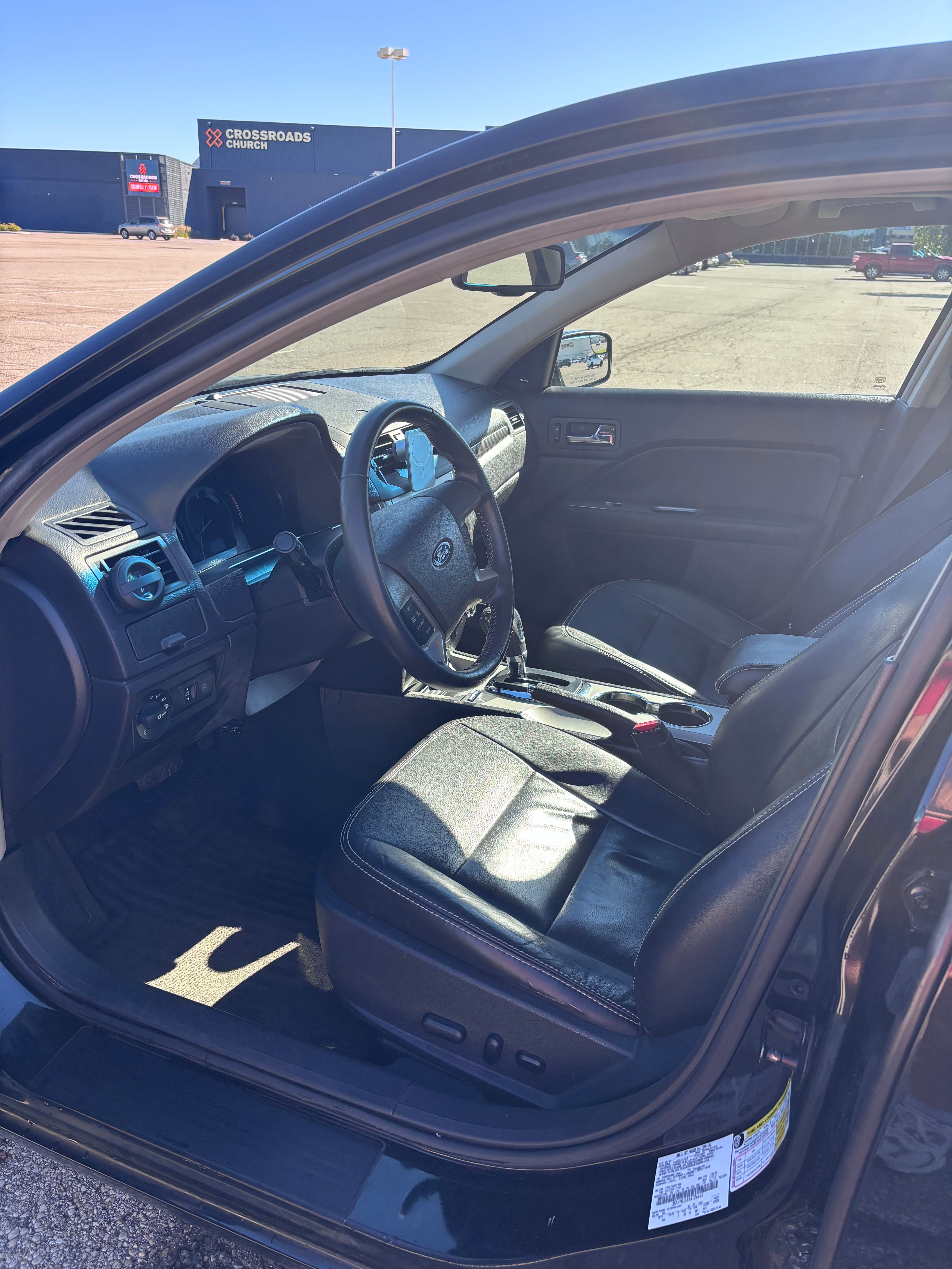 Used 2011 Ford Fusion SEL w/ 301A Rapid Spec Order Code FWD image 6