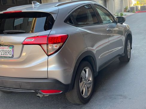 Used 2019 Honda HR-V EX image 6