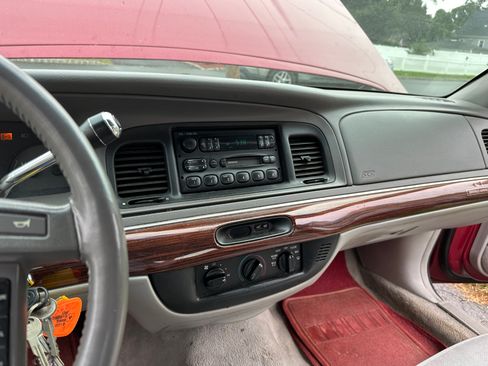 Used 1995 Mercury Grand Marquis LS image 10
