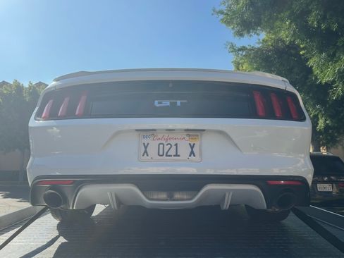 Used 2015 Ford Mustang GT Premium image 5