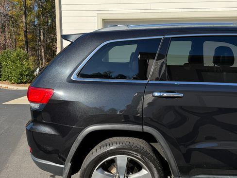 Used 2015 Jeep Grand Cherokee Limited image 2