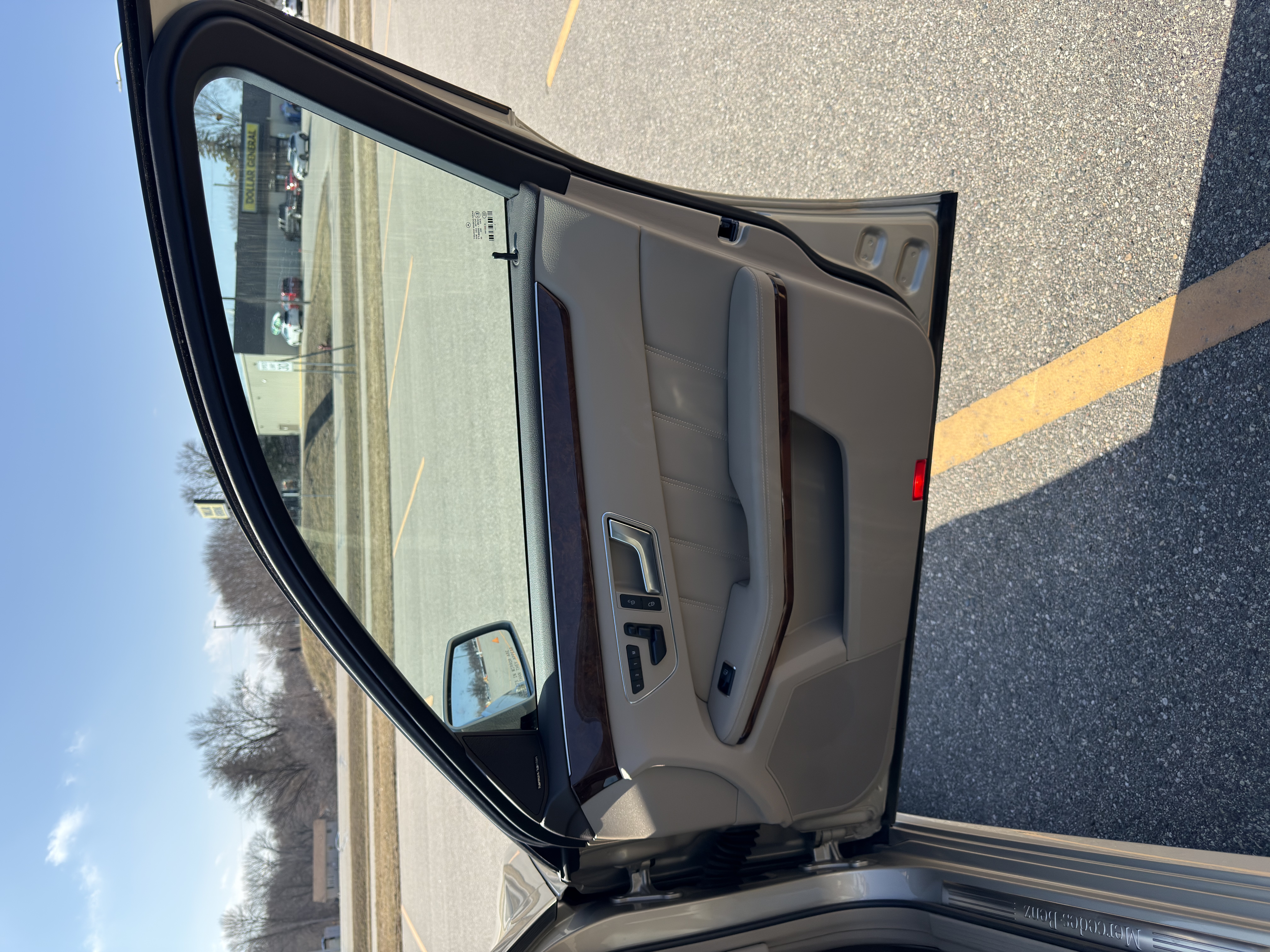 Used 2012 Mercedes-Benz E 350 4MATIC Sedan image 23