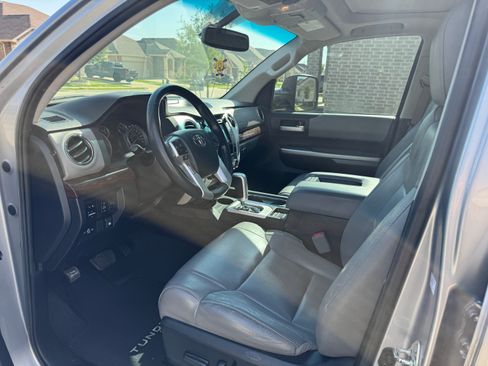 Used 2017 Toyota Tundra Limited AWD/4WD image 12