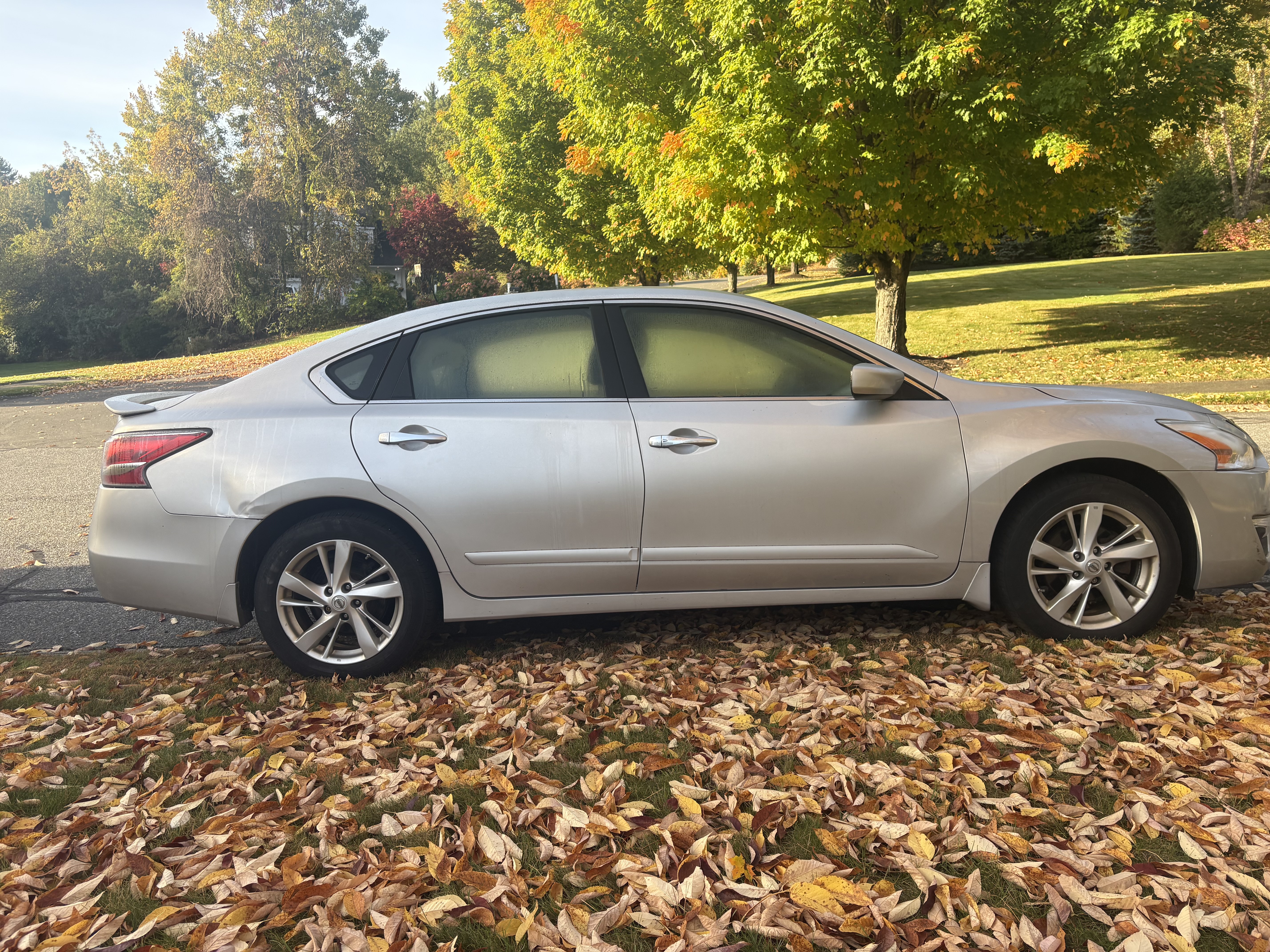 Used 2014 Nissan Altima 2.5 SV FWD image 1
