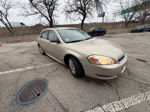 Used 2011 Chevrolet Impala LS image 1