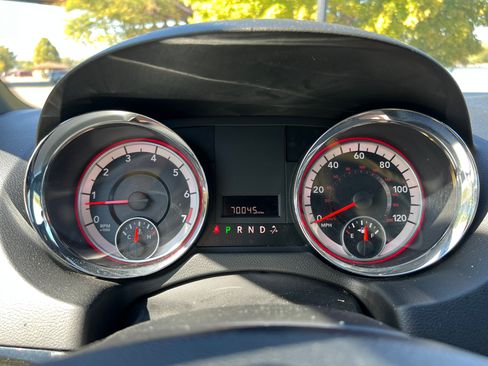 Used 2018 Dodge Grand Caravan SE image 11