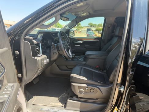 Used 2023 GMC Sierra 1500 Denali w/ Technology Package AWD/4WD image 13