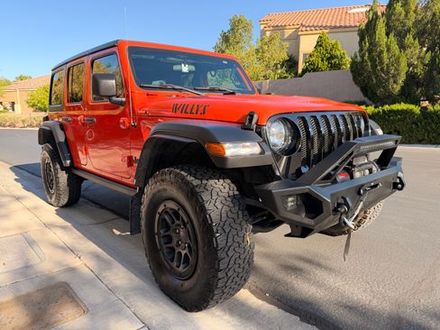 Used 2023 Jeep Wrangler Unlimited Sport w/ Xtreme 35 Tire Package AWD/4WD image 9