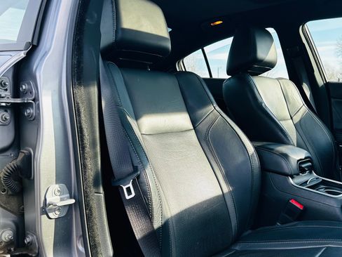 Used 2015 Dodge Charger SXT w/ AWD Plus Group image 18