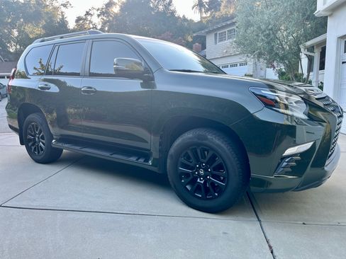 Used 2022 Lexus GX 460 w/ Black Line Special Edition AWD/4WD image 4